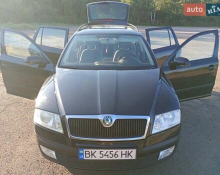 Чорний Шкода Октавія, об'ємом двигуна 1.6 л та пробігом 275 тис. км за 5500 $, фото 2 на Automoto.ua