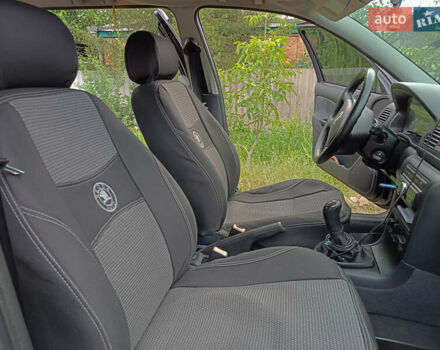 Черный Шкода Октавия, объемом двигателя 1.6 л и пробегом 172 тыс. км за 6200 $, фото 26 на Automoto.ua