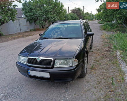 Черный Шкода Октавия, объемом двигателя 1.6 л и пробегом 172 тыс. км за 6200 $, фото 2 на Automoto.ua