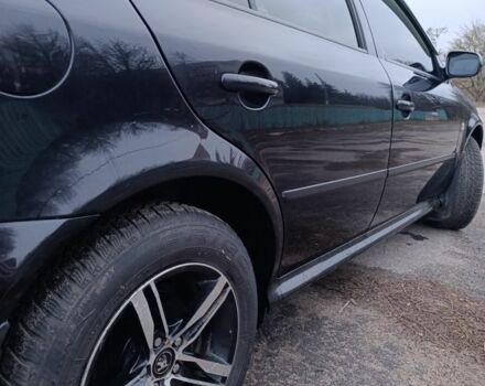 Черный Шкода Октавия, объемом двигателя 1 л и пробегом 256 тыс. км за 5300 $, фото 4 на Automoto.ua