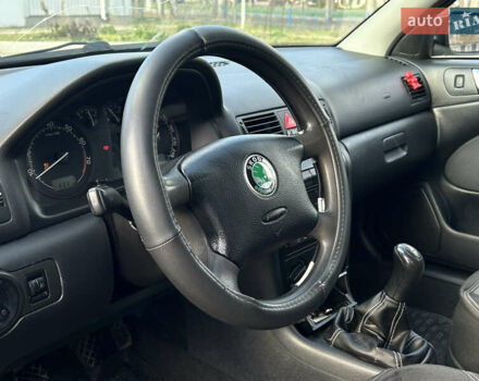 Чорний Шкода Октавія, об'ємом двигуна 1.6 л та пробігом 274 тис. км за 4699 $, фото 8 на Automoto.ua