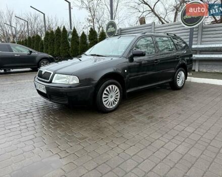 Черный Шкода Октавия, объемом двигателя 1.6 л и пробегом 261 тыс. км за 5700 $, фото 3 на Automoto.ua