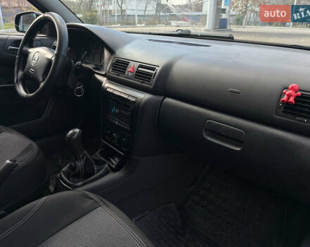 Чорний Шкода Октавія, об'ємом двигуна 1.6 л та пробігом 274 тис. км за 4699 $, фото 11 на Automoto.ua