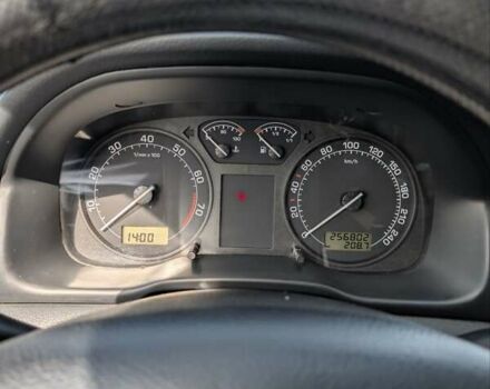 Черный Шкода Октавия, объемом двигателя 1.6 л и пробегом 257 тыс. км за 4100 $, фото 2 на Automoto.ua