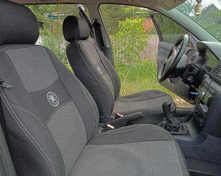 Черный Шкода Октавия, объемом двигателя 1.6 л и пробегом 172 тыс. км за 6200 $, фото 17 на Automoto.ua