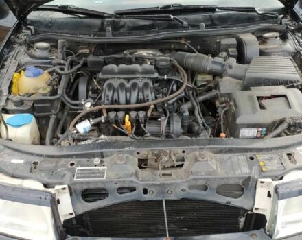 Черный Шкода Октавия, объемом двигателя 1.6 л и пробегом 255 тыс. км за 5500 $, фото 5 на Automoto.ua