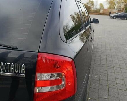 Черный Шкода Октавия, объемом двигателя 1.9 л и пробегом 320 тыс. км за 4750 $, фото 19 на Automoto.ua