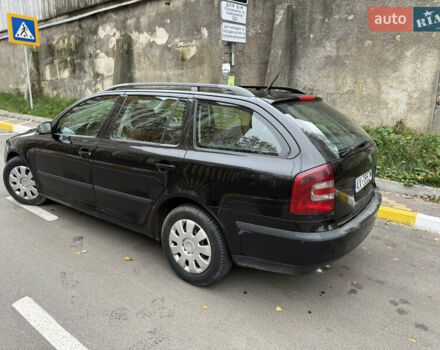 Черный Шкода Октавия, объемом двигателя 1.9 л и пробегом 300 тыс. км за 2950 $, фото 4 на Automoto.ua