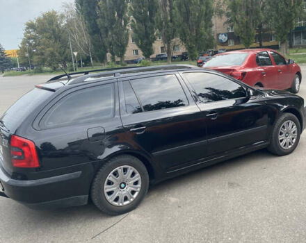 Черный Шкода Октавия, объемом двигателя 1.6 л и пробегом 211 тыс. км за 6999 $, фото 5 на Automoto.ua