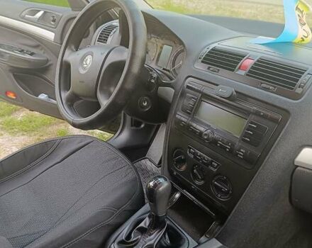 Черный Шкода Октавия, объемом двигателя 1.6 л и пробегом 252 тыс. км за 5800 $, фото 13 на Automoto.ua