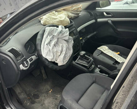 Черный Шкода Октавия, объемом двигателя 1.6 л и пробегом 270 тыс. км за 3500 $, фото 12 на Automoto.ua