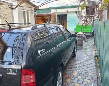 Черный Шкода Октавия, объемом двигателя 1.6 л и пробегом 158 тыс. км за 5200 $, фото 5 на Automoto.ua