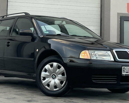 Черный Шкода Октавия, объемом двигателя 1.6 л и пробегом 169 тыс. км за 5850 $, фото 1 на Automoto.ua