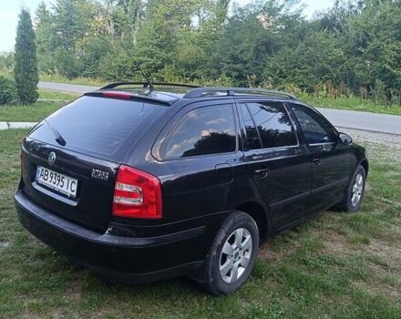Черный Шкода Октавия, объемом двигателя 1.6 л и пробегом 252 тыс. км за 5800 $, фото 6 на Automoto.ua