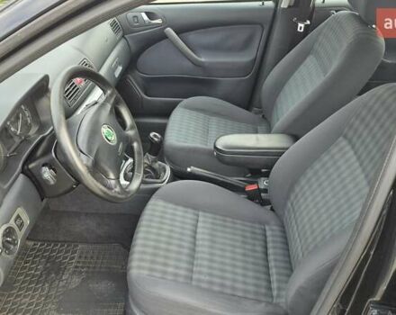 Черный Шкода Октавия, объемом двигателя 1.6 л и пробегом 217 тыс. км за 5700 $, фото 17 на Automoto.ua