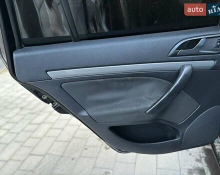 Черный Шкода Октавия, объемом двигателя 2 л и пробегом 270 тыс. км за 5800 $, фото 3 на Automoto.ua