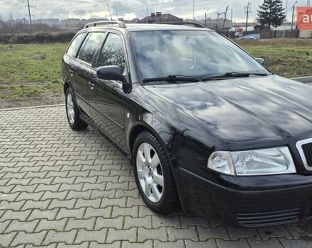 Черный Шкода Октавия, объемом двигателя 1.6 л и пробегом 217 тыс. км за 5700 $, фото 4 на Automoto.ua