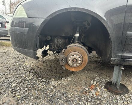 Черный Шкода Октавия, объемом двигателя 1.6 л и пробегом 300 тыс. км за 3500 $, фото 5 на Automoto.ua