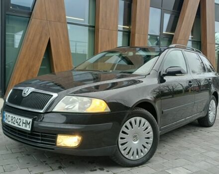 Черный Шкода Октавия, объемом двигателя 1.6 л и пробегом 350 тыс. км за 4800 $, фото 1 на Automoto.ua