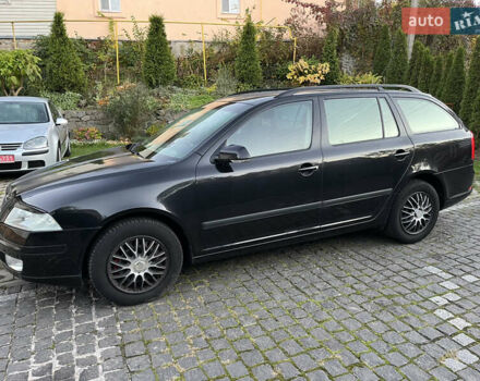 Черный Шкода Октавия, объемом двигателя 1.6 л и пробегом 203 тыс. км за 6300 $, фото 6 на Automoto.ua