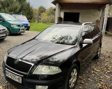 Черный Шкода Октавия, объемом двигателя 2 л и пробегом 278 тыс. км за 4650 $, фото 1 на Automoto.ua