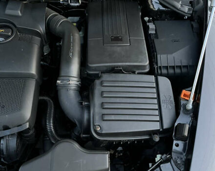 Черный Шкода Октавия, объемом двигателя 1.6 л и пробегом 203 тыс. км за 6300 $, фото 36 на Automoto.ua