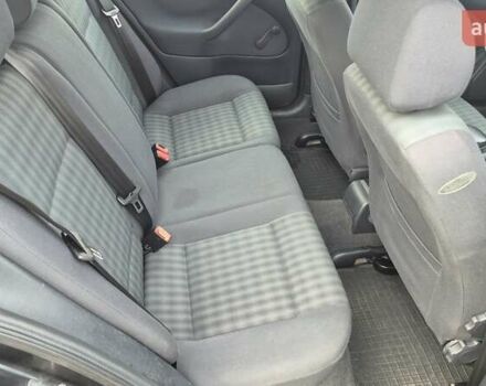 Черный Шкода Октавия, объемом двигателя 1.6 л и пробегом 217 тыс. км за 5700 $, фото 25 на Automoto.ua