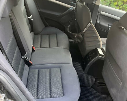 Черный Шкода Октавия, объемом двигателя 1.6 л и пробегом 194 тыс. км за 5500 $, фото 2 на Automoto.ua