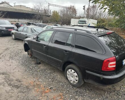 Черный Шкода Октавия, объемом двигателя 1.6 л и пробегом 300 тыс. км за 3500 $, фото 3 на Automoto.ua