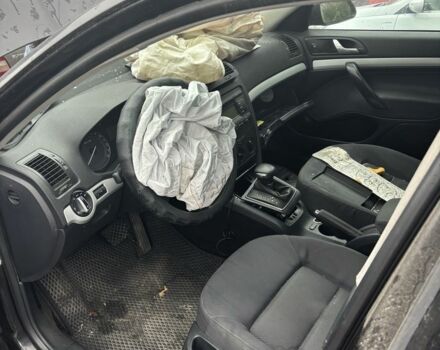 Черный Шкода Октавия, объемом двигателя 1.6 л и пробегом 300 тыс. км за 3500 $, фото 4 на Automoto.ua