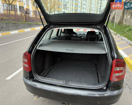 Черный Шкода Октавия, объемом двигателя 1.9 л и пробегом 300 тыс. км за 2950 $, фото 16 на Automoto.ua