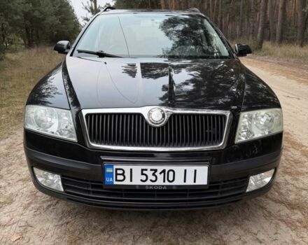 Черный Шкода Октавия, объемом двигателя 1.6 л и пробегом 220 тыс. км за 5450 $, фото 6 на Automoto.ua