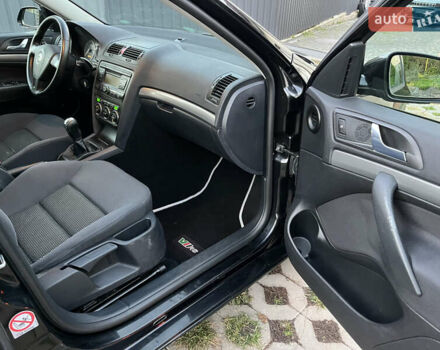 Черный Шкода Октавия, объемом двигателя 1.6 л и пробегом 203 тыс. км за 6300 $, фото 25 на Automoto.ua