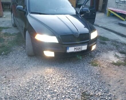 Черный Шкода Октавия, объемом двигателя 2 л и пробегом 300 тыс. км за 5500 $, фото 4 на Automoto.ua