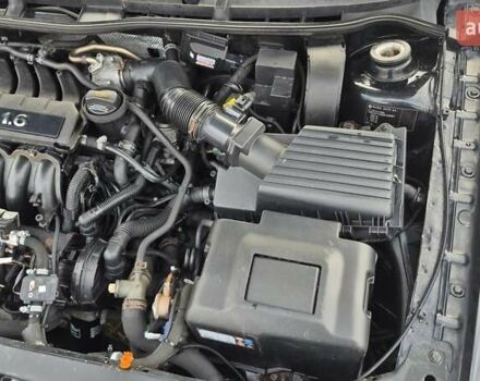 Черный Шкода Октавия, объемом двигателя 1.6 л и пробегом 217 тыс. км за 5700 $, фото 30 на Automoto.ua