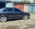 Черный Шкода Октавия, объемом двигателя 1.6 л и пробегом 444 тыс. км за 5100 $, фото 1 на Automoto.ua