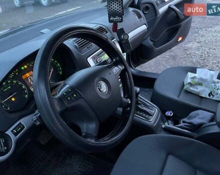 Чорний Шкода Октавія, об'ємом двигуна 1.9 л та пробігом 400 тис. км за 5200 $, фото 4 на Automoto.ua