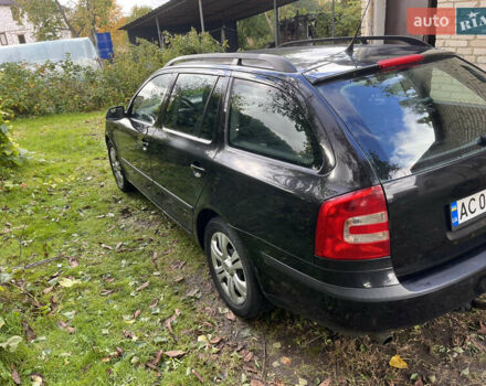 Черный Шкода Октавия, объемом двигателя 1.6 л и пробегом 192 тыс. км за 5600 $, фото 2 на Automoto.ua
