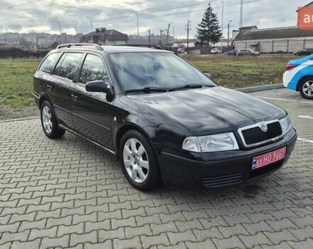 Черный Шкода Октавия, объемом двигателя 1.6 л и пробегом 217 тыс. км за 5700 $, фото 2 на Automoto.ua