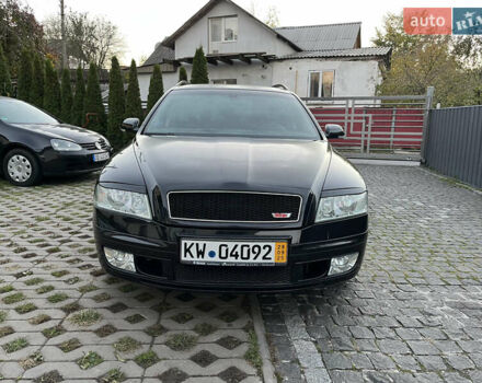 Черный Шкода Октавия, объемом двигателя 1.6 л и пробегом 203 тыс. км за 6300 $, фото 1 на Automoto.ua