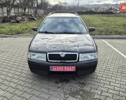 Черный Шкода Октавия, объемом двигателя 1.6 л и пробегом 217 тыс. км за 5700 $, фото 1 на Automoto.ua