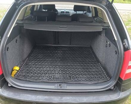 Черный Шкода Октавия, объемом двигателя 1.6 л и пробегом 252 тыс. км за 5800 $, фото 4 на Automoto.ua