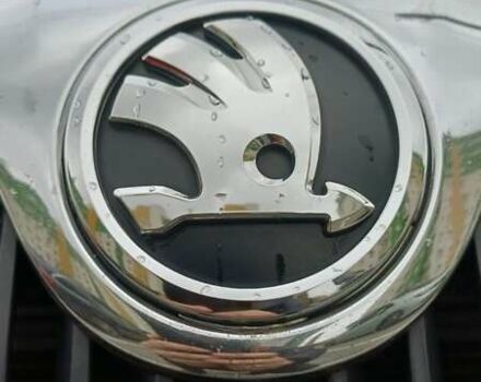 Черный Шкода Октавия, объемом двигателя 1.6 л и пробегом 350 тыс. км за 4800 $, фото 13 на Automoto.ua