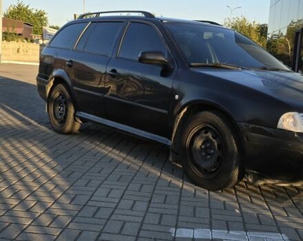 Черный Шкода Октавия, объемом двигателя 1.9 л и пробегом 621 тыс. км за 4200 $, фото 1 на Automoto.ua