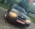 Черный Шкода Октавия, объемом двигателя 1.6 л и пробегом 218 тыс. км за 5800 $, фото 1 на Automoto.ua