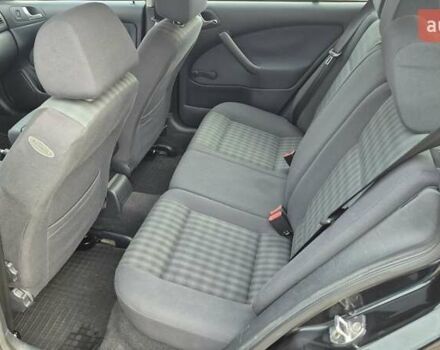 Черный Шкода Октавия, объемом двигателя 1.6 л и пробегом 217 тыс. км за 5700 $, фото 26 на Automoto.ua