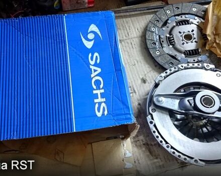 Черный Шкода Октавия, объемом двигателя 1.6 л и пробегом 290 тыс. км за 6500 $, фото 8 на Automoto.ua