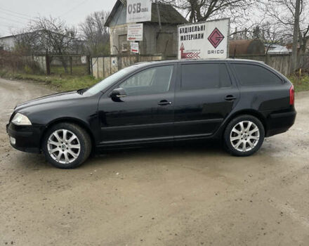 Черный Шкода Октавия, объемом двигателя 2 л и пробегом 326 тыс. км за 7250 $, фото 2 на Automoto.ua