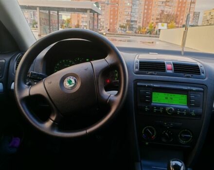 Черный Шкода Октавия, объемом двигателя 1.6 л и пробегом 253 тыс. км за 6200 $, фото 15 на Automoto.ua