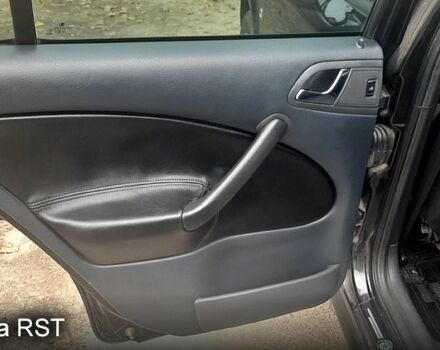 Черный Шкода Октавия, объемом двигателя 1.6 л и пробегом 229 тыс. км за 6300 $, фото 7 на Automoto.ua